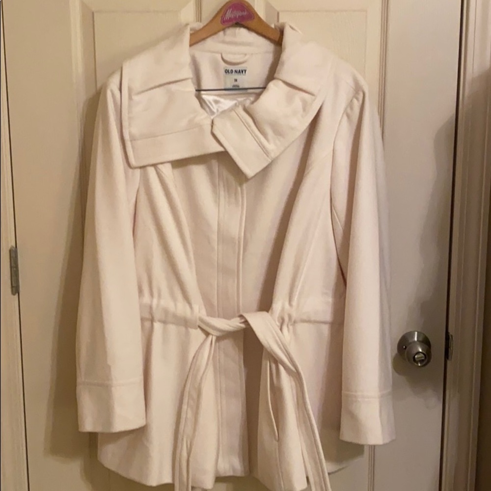 Beautiful Old Navy Cream Coat